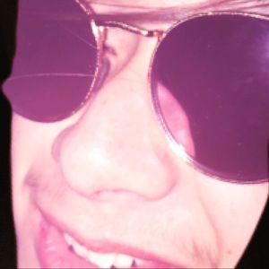 Meet your Posher, Kenji